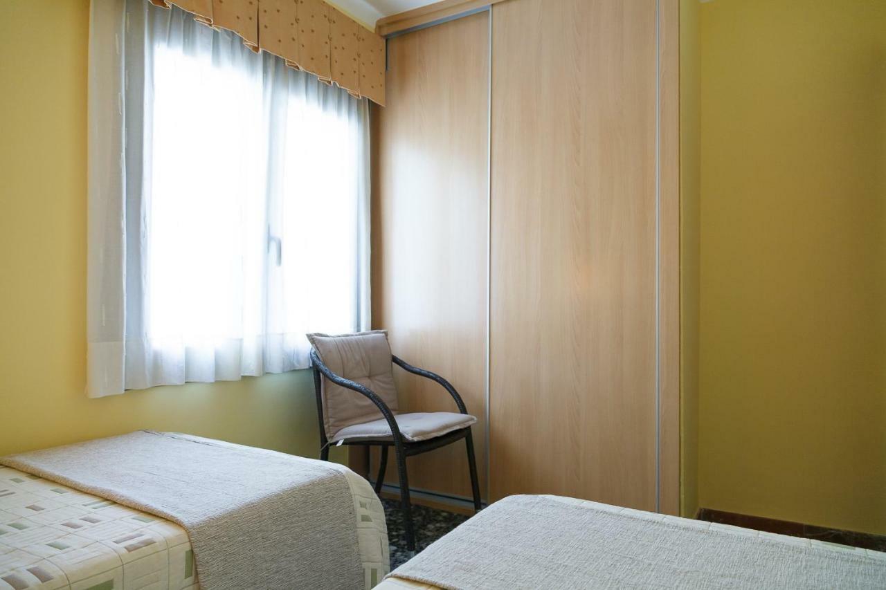 Uhc Acantilados Family Apartments Salou Luaran gambar