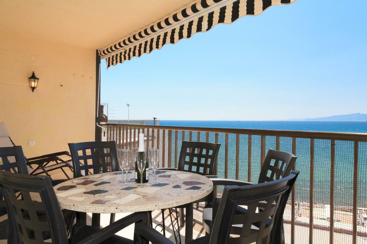 Uhc Acantilados Family Apartments Salou Luaran gambar
